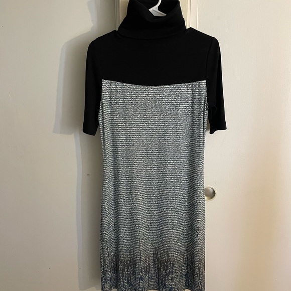 Féraud Mid Sleeve Turtle Neck Print Dress Knee-Length - Picture 3 of 13